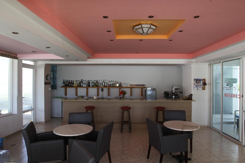 Antonis Hotel Кефалос Экстерьер фото